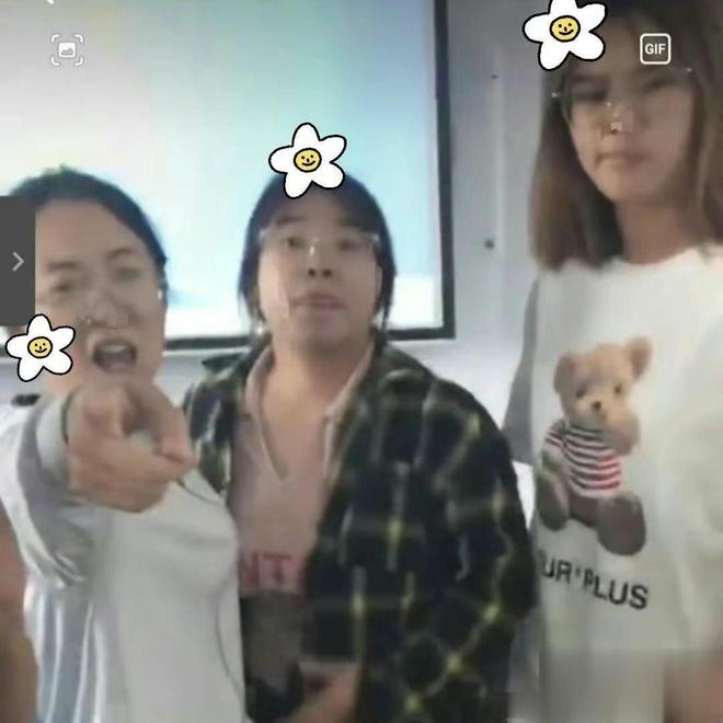 男生仗义执言遭怒怼围攻！政法学校发声，网友愤怒：又想和稀泥？