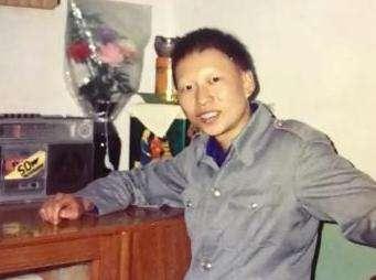 娱乐圈最丑男_美女野兽组合 娱乐圈丑男美女恋爱故事 娱乐圈颜值与才华反差情侣